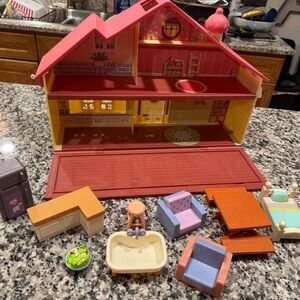 Colorful Dollhouse Playset with Furniture